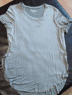 Mudd Gray Scoop Neck Short Sleeve Tee